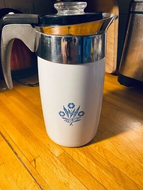 Vintage Corning ware “blue cornflower” Percolator-in excellent condition